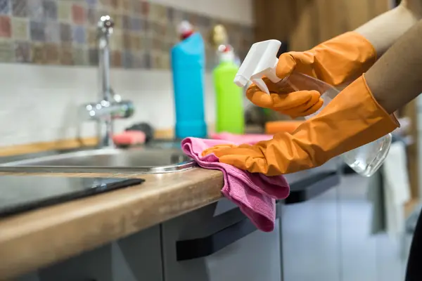 Kitchen deep clean